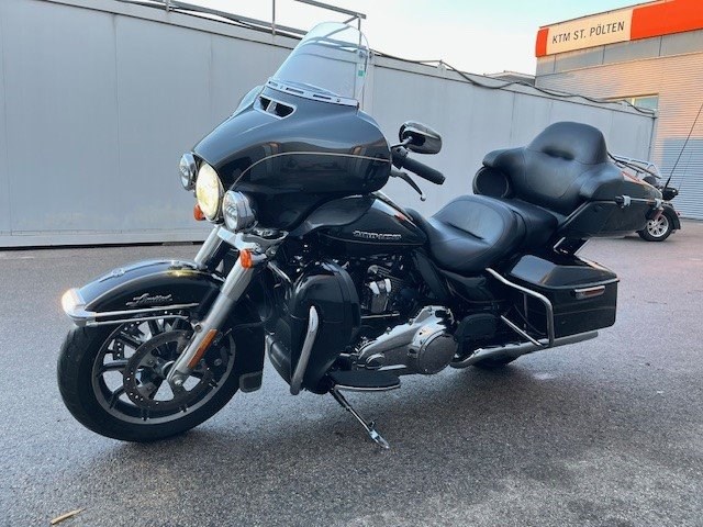 Harley-Davidson Touring Electra Glide Ultra Limited FLHTK (Black Quartz Metallic) - Bild 9