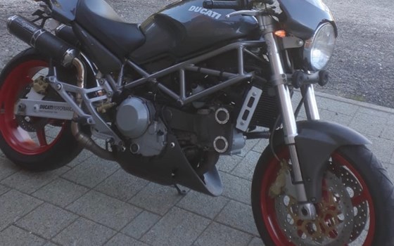 Gebrauchtmotorrad Ducati Monster S4 - Bild 1 Gebrauchtmotorrad Ducati Monster S4 - Bild 1