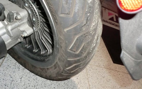 Gebrauchtmotorrad Piaggio Beverly 300 i.e.S - Bild 10