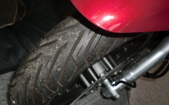 Gebrauchtmotorrad Piaggio Beverly 300 i.e.S - Bild 11