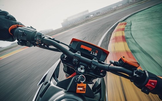 Neufahrzeug KTM 125 SMC R - Bild 9