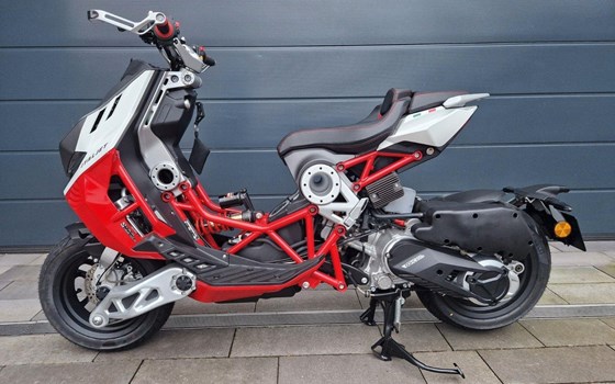 Gebrauchtmotorrad Italjet Dragster 125 - Bild 1
