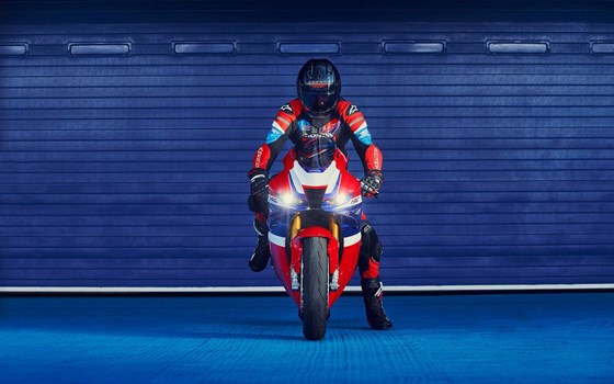 Gebrauchtmotorrad Honda CBR1000RR-R Fireblade SP - Bild 14