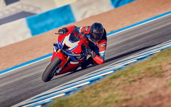 Gebrauchtmotorrad Honda CBR1000RR-R Fireblade SP - Bild 16