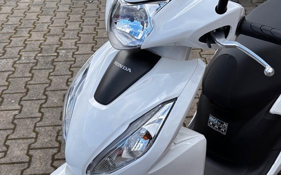 Gebrauchtmotorrad Honda NSC Vision 110 - Bild 3