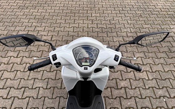 Gebrauchtmotorrad Honda NSC Vision 110 - Bild 5