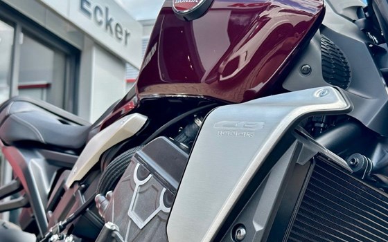 Gebrauchtmotorrad Honda CB1000R Black Edition - Bild 7
