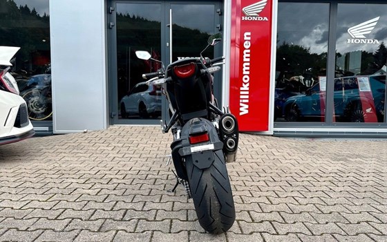 Gebrauchtmotorrad Honda CB1000R Black Edition - Bild 8