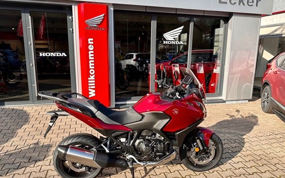 Gebrauchtmotorrad Honda NT1100 - Bild 4