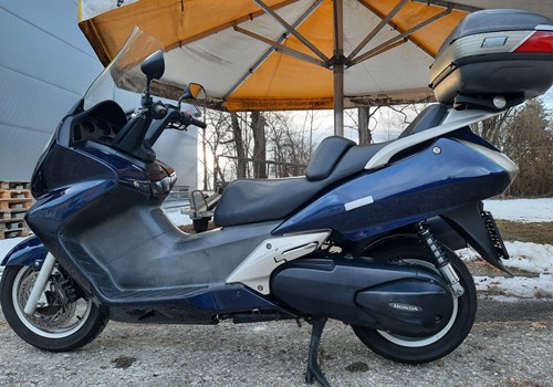 Honda Silver Wing 600