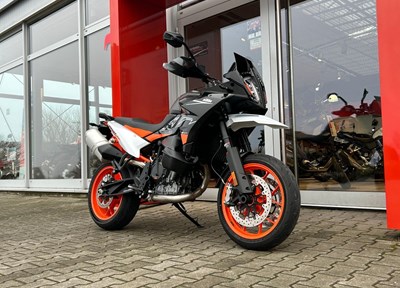 GEBRAUCHTFAHRZEUG KTM 890 SMT