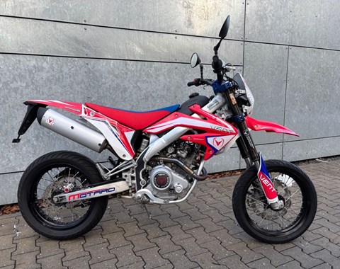 zum Vergrössern bitte anklicken!