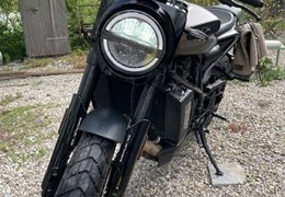 Moto usata Husqvarna Svartpilen 701