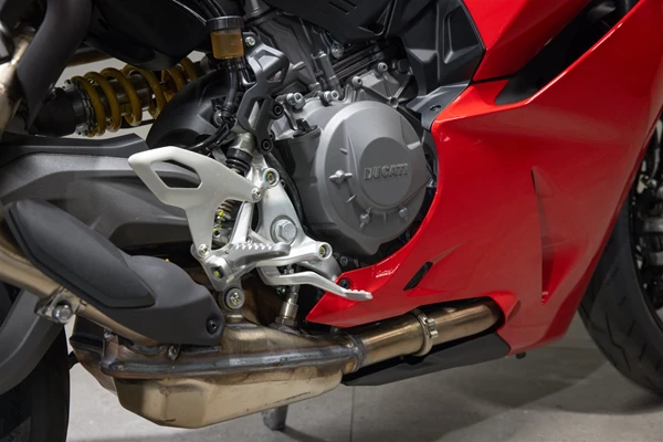 Ducati Panigale V2 (rot) - Bild 5