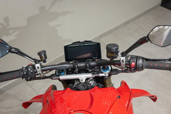 Ducati Streetfighter V4 S (rot) - Bild 6