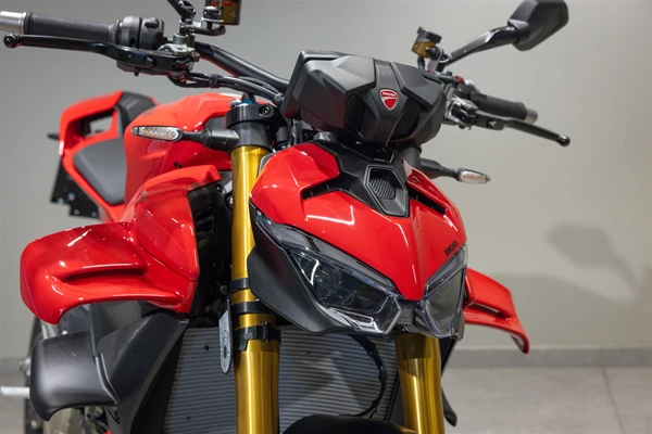Ducati Streetfighter V4 S (rot) - Bild 7