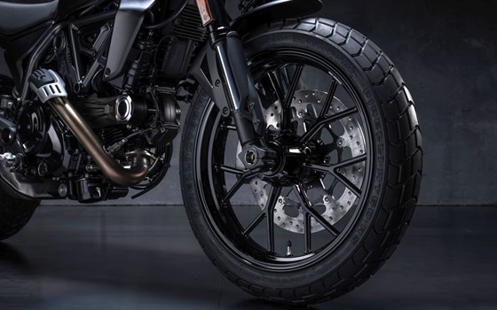 Neufahrzeug Ducati Scrambler Icon Dark - Bild 8 Neufahrzeug Ducati Scrambler Icon Dark - Bild 8