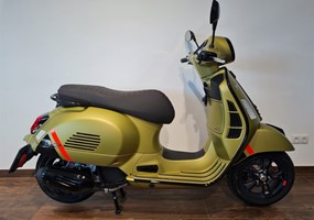 Vespa GTS 300 hpe Super Sport