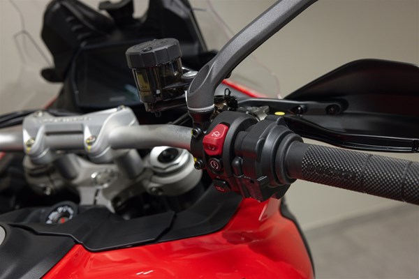 Ducati Multistrada V2 S (rot) - Bild 10