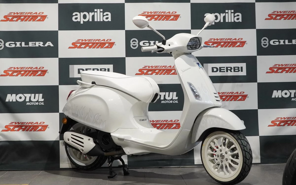 Zum Vergrößern bitte anklicken! Angebot Vespa Sprint 125