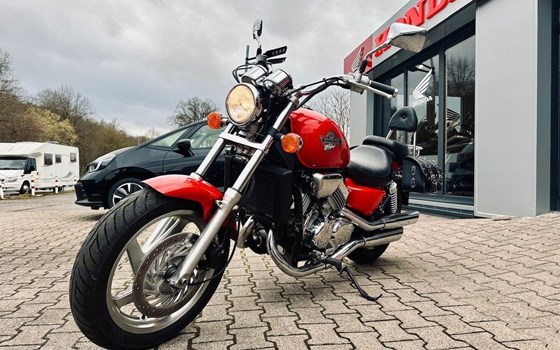 Gebrauchtmotorrad Honda VF 750 C Magna - Bild 7