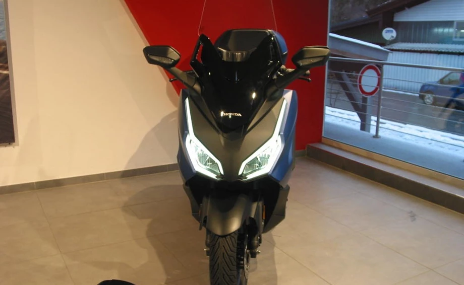 Offer Honda Forza 125 Bild 6: Offer Honda Forza 125