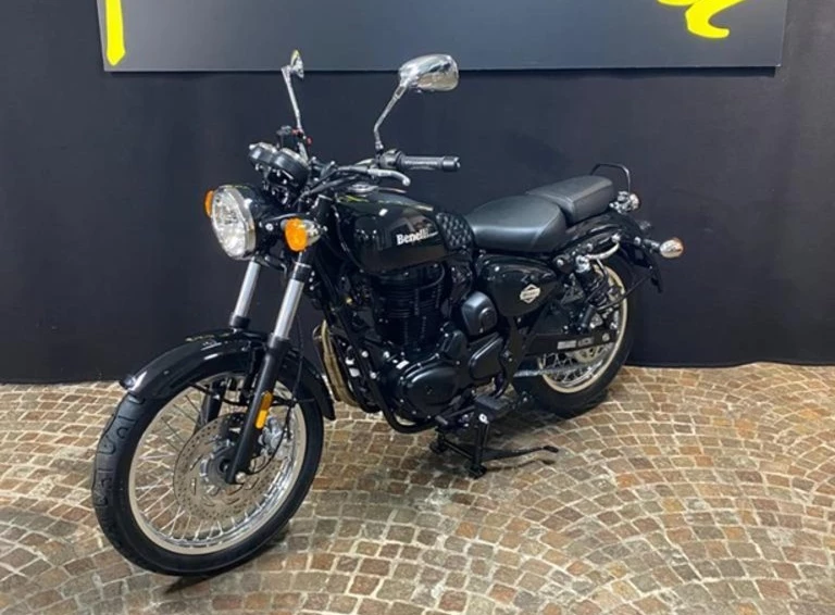 Angebot Benelli Imperiale 400 Bild 4: Angebot Benelli Imperiale 400