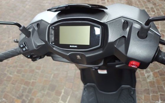 Neufahrzeug Suzuki Avenis 125 - Bild 6