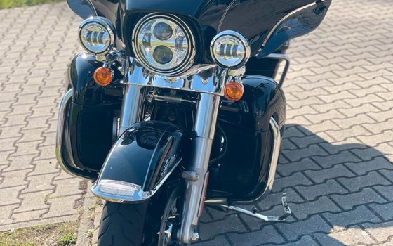 Gebrauchtmotorrad Harley-Davidson Electra Glide Ultra Limited Low FLHTKL - Bild 6