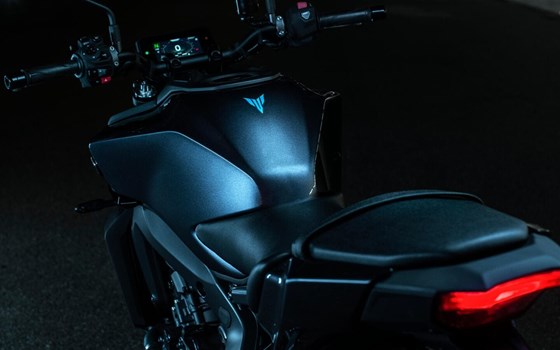 Neufahrzeug Yamaha MT-09 35kW - Bild 8 Neufahrzeug Yamaha MT-09 35kW - Bild 8