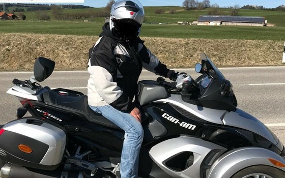 Gebrauchtmotorrad Can-Am Spyder RS - Bild 3
