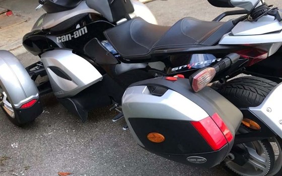Gebrauchtmotorrad Can-Am Spyder RS - Bild 4