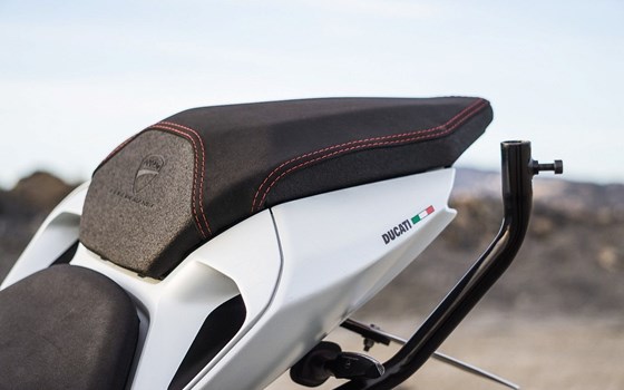 Gebrauchtmotorrad Ducati 899 Panigale - Bild 11