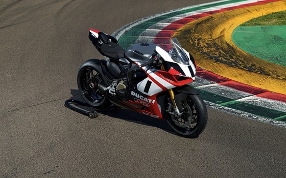 Neufahrzeug Ducati Panigale V2 Superquadro Final Edition - Bild 11