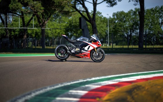 Neufahrzeug Ducati Panigale V2 Superquadro Final Edition - Bild 6