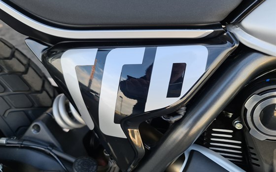 Neufahrzeug Ducati Scrambler Icon - Bild 12 Neufahrzeug Ducati Scrambler Icon - Bild 12