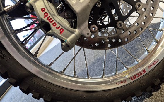 Gebrauchtmotorrad MV Agusta Enduro Veloce - Bild 11 Gebrauchtmotorrad MV Agusta Enduro Veloce - Bild 11