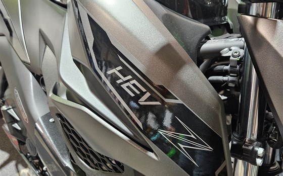 Gebrauchtmotorrad Kawasaki Z7 Hybrid - Bild 4