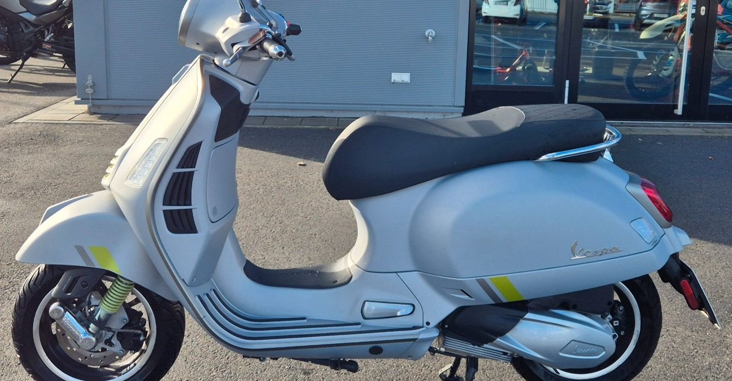 Angebot Vespa GTS 300 Super Tech