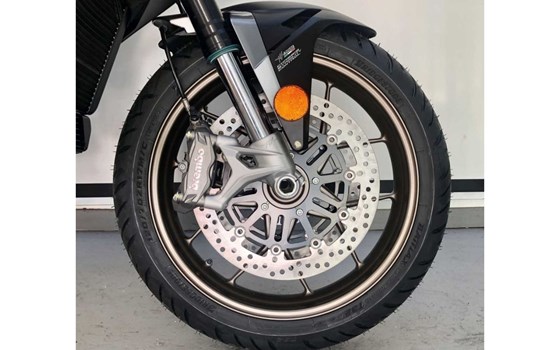 Gebrauchtmotorrad MV Agusta Turismo Veloce 800 Lusso - Bild 3