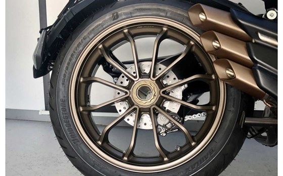 Gebrauchtmotorrad MV Agusta Turismo Veloce 800 Lusso - Bild 4