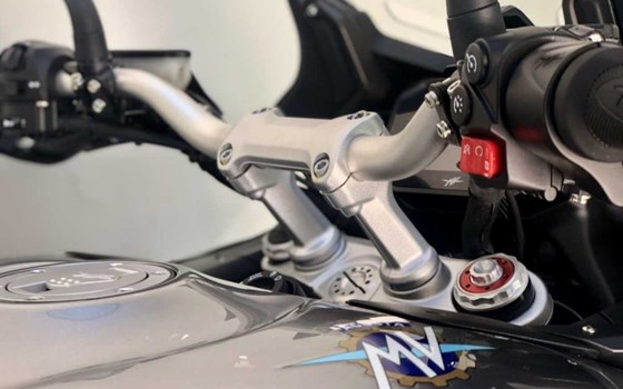 Gebrauchtmotorrad MV Agusta Turismo Veloce 800 Lusso - Bild 6