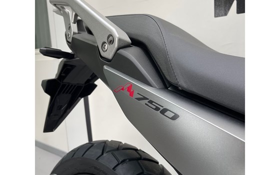 Neufahrzeug Honda XL750 Transalp - Bild 8