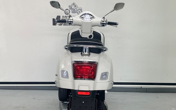 Neufahrzeug Vespa GTS 125 Super - Bild 8