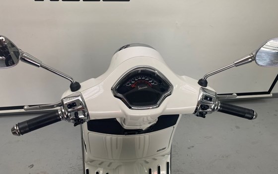 Neufahrzeug Vespa GTS 125 Super - Bild 9