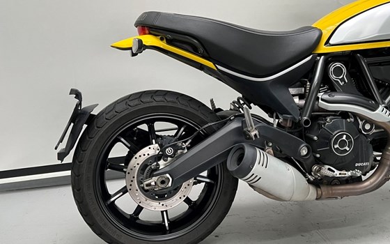 Gebrauchtmotorrad Ducati Scrambler Icon - Bild 2