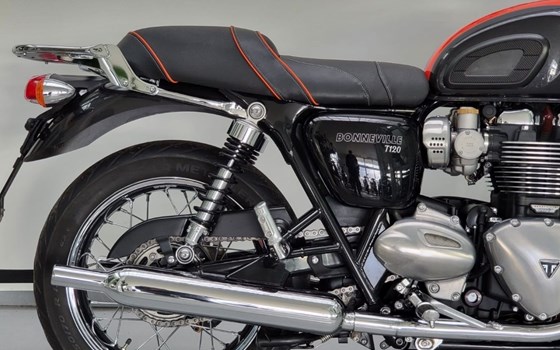 Gebrauchtmotorrad Triumph Bonneville T120 - Bild 2