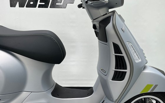 Neufahrzeug Vespa GTS 300 Super Tech - Bild 3