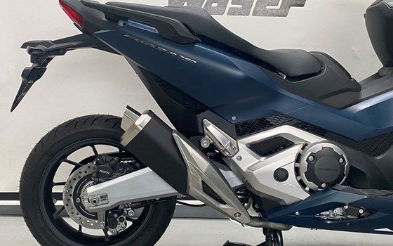 Gebrauchtmotorrad Honda Forza 750 - Bild 2