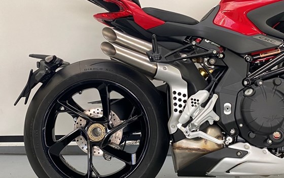 Gebrauchtmotorrad MV Agusta Brutale 1000 RS - Bild 2